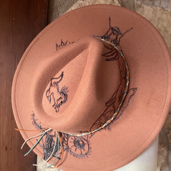 Cowboy Hat - Picture 7 of 9
